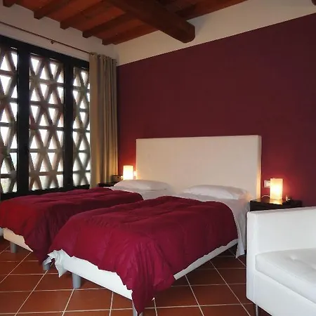 Il Poggiolo Delle Rose Bed & Breakfast 2*